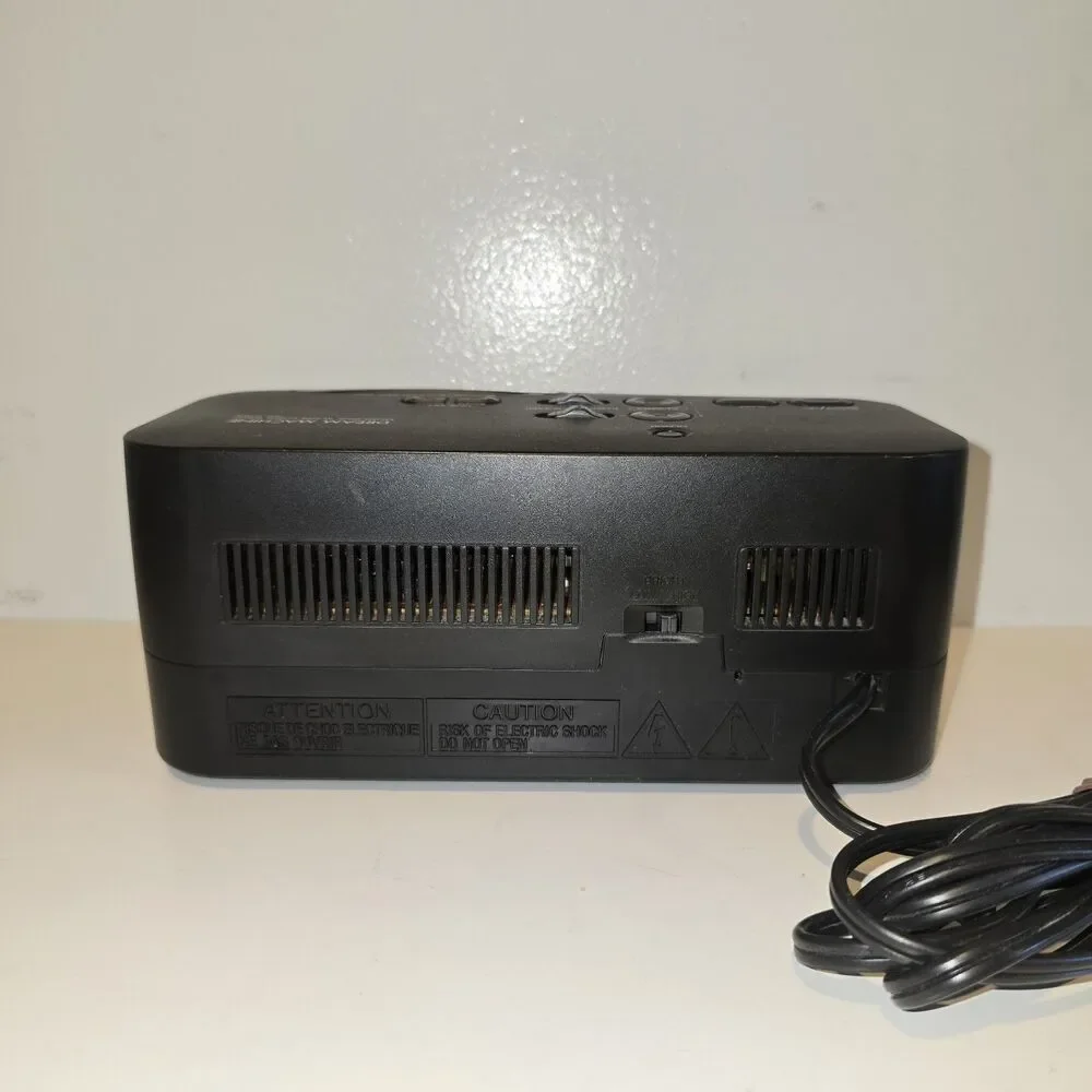 Sony Dream Machine ICF-C740 AM/FM Clock Radio Dual Alarm Digital Display Vintage